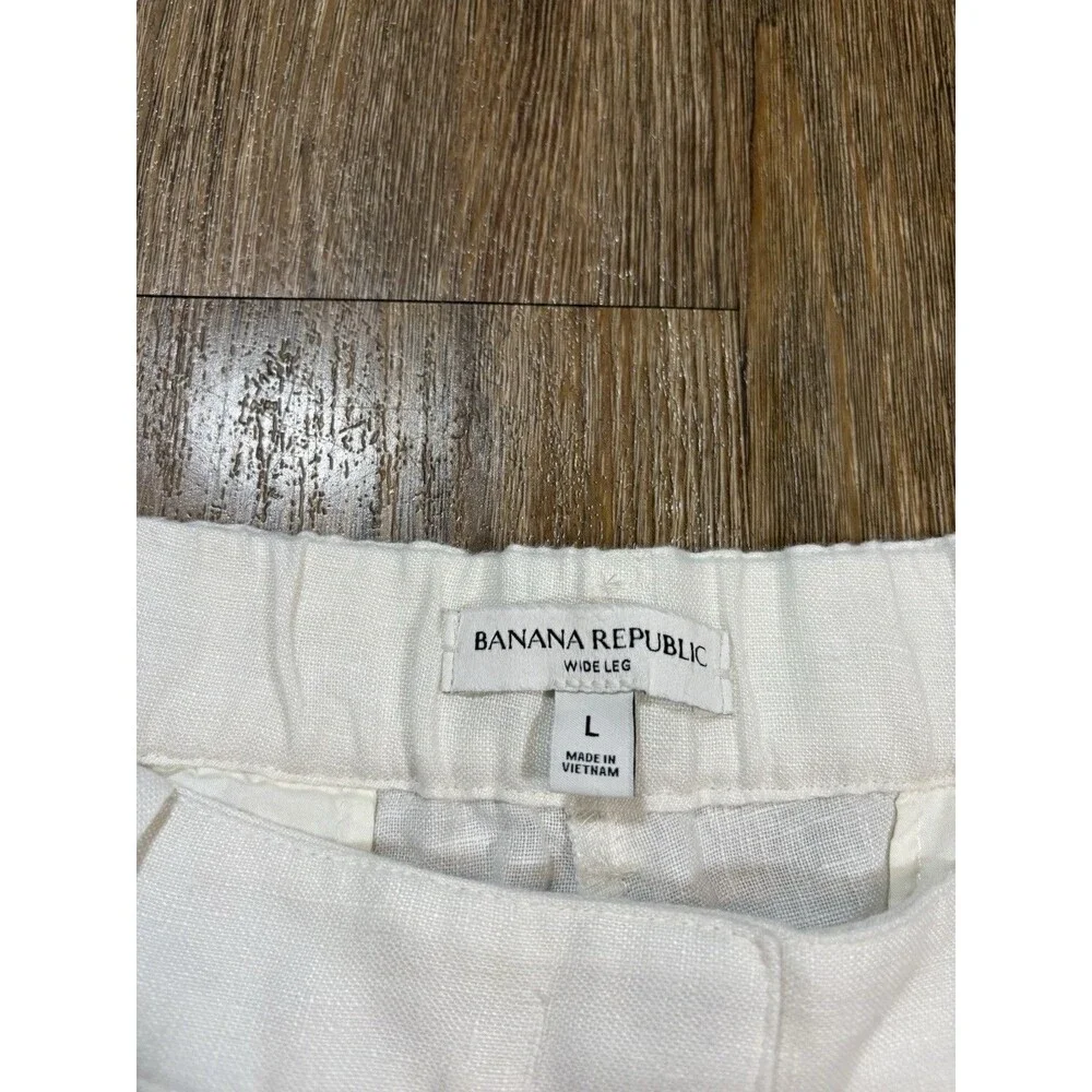 Banana Republic these banana